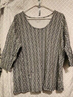 Jessica London Black & White Geometric Scoop Neck Tunic